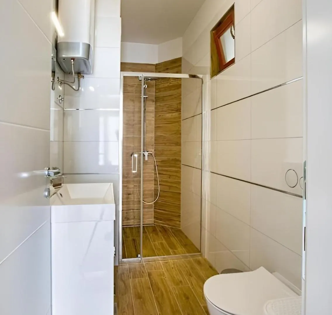 Apartman Candy Split With Jacuzzi And Parking Place 아파트